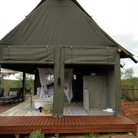 Raptor Retreat Game Lodge Ходспруит Екстериор снимка