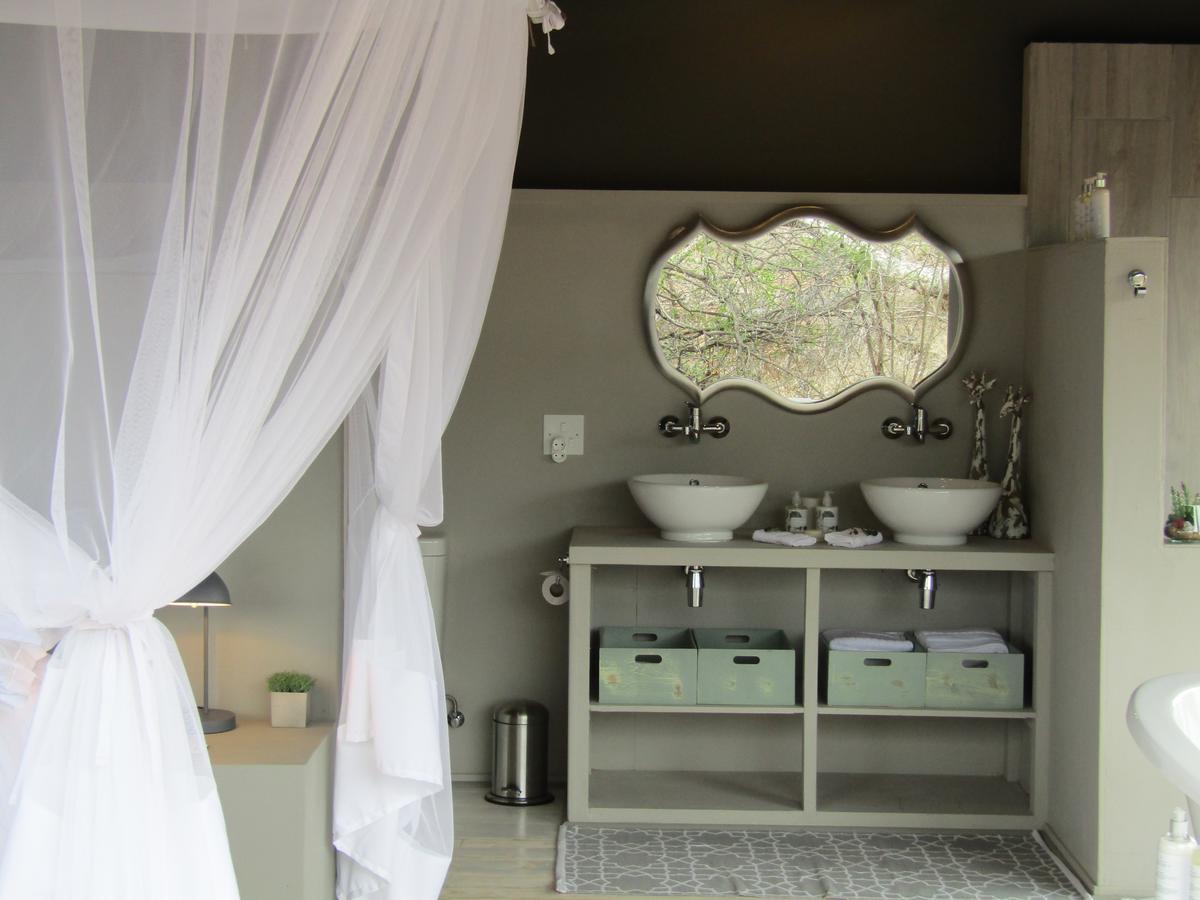 Raptor Retreat Game Lodge Ходспруит Екстериор снимка