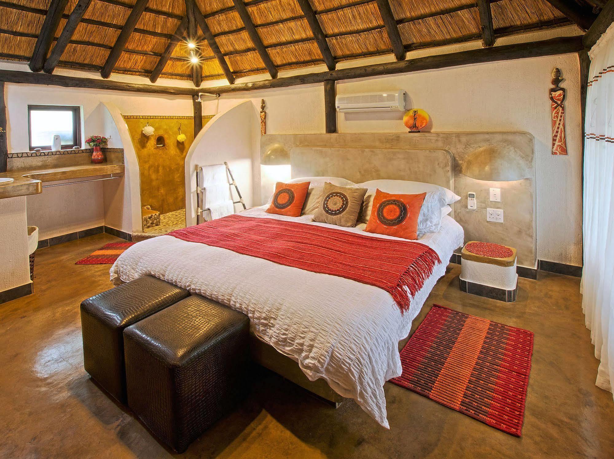 Raptor Retreat Game Lodge Ходспруит Екстериор снимка